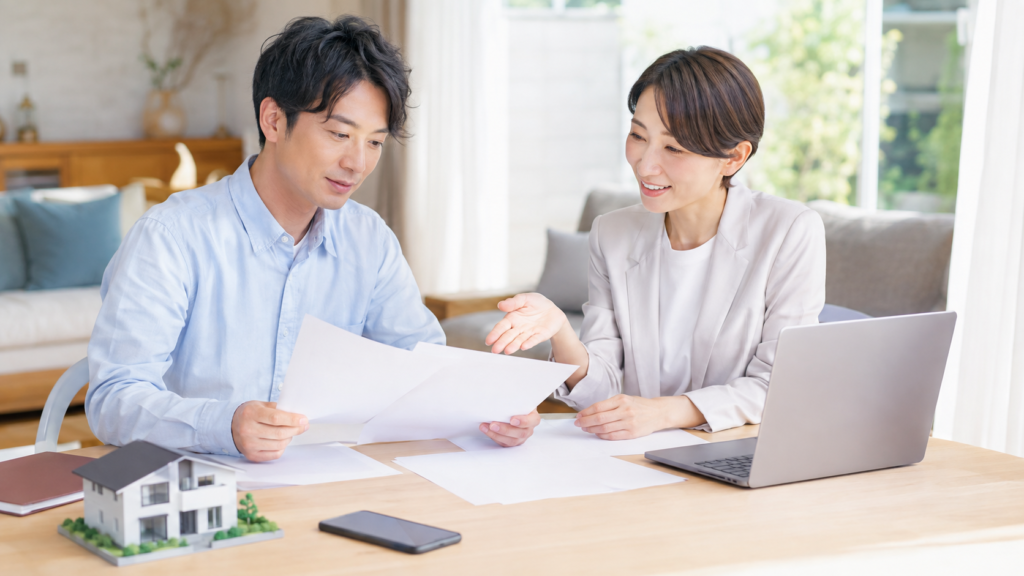 実家売却の代理人へ任せる権限を確認する相談風景